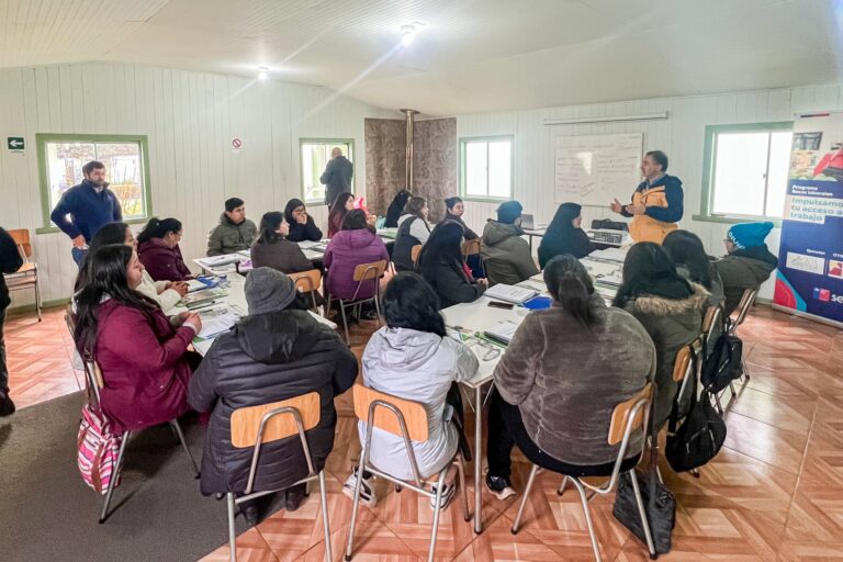 20 Emprendedoras y Emprendedores Inician Nuevo Curso “Gestionando y Formalizando Mi Emprendimiento” en Teodoro Schmidt 