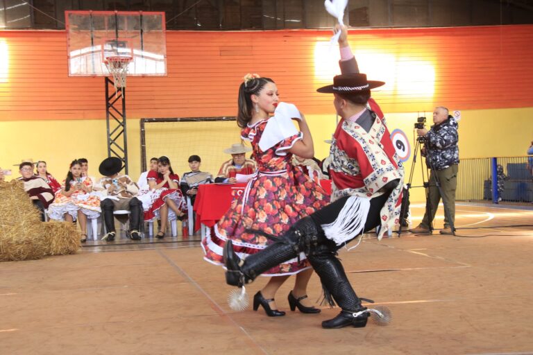 Se disputó Provincial de Cueca Clasificatorias al Nacional, que realizará en Angol